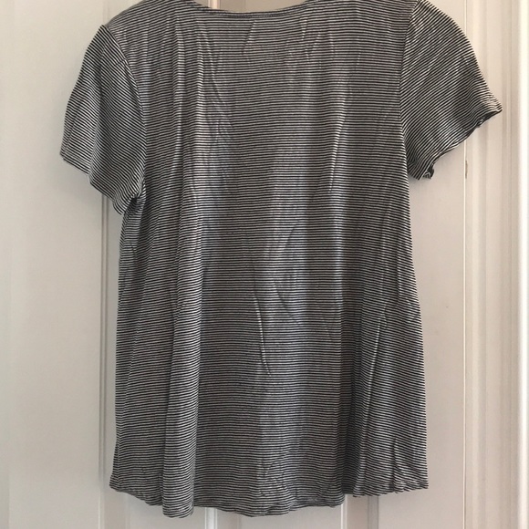 Striped Cross Over Neck T-Shirt Size Extra Small - Picture 2 of 4